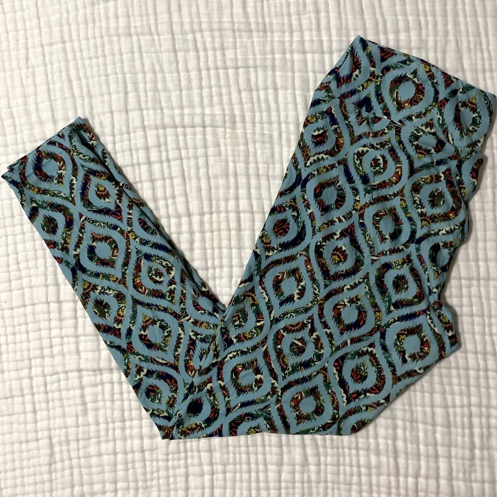 EUC LuLaRoe Leggings Size Tall & Curvy